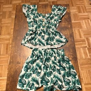 Monstera leaf matching set shirts and shorts